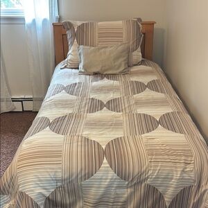 Beige and Brown Bedding Set. Twin Size Comforter with 1 sham and accent pillow